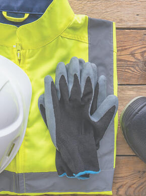 Image associée à l'article Location et entretien de vêtements de travail : louer ou acheter ? Comment faire le bon choix